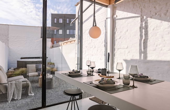 House K in Kortrijk With 2 Bedrooms and 2 Bathrooms - Photo 2