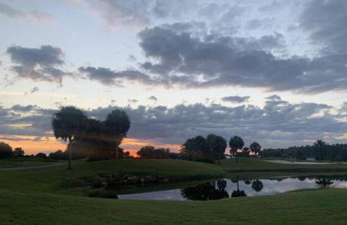 Newly Listed! 20 Percent Off! Golf and Tennis Community Retreat - Foto 11