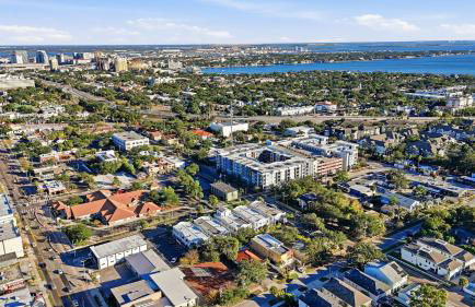 Chic 2BR w Pool Pet-Friendly Unit #14 - Foto 79