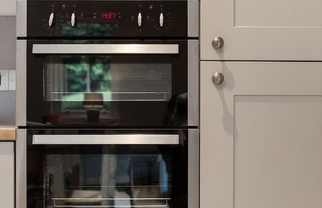 JOIVY Stunning 3 Bed Lodge With Gardens At Gilmerton House - Photo 13