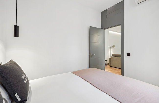 Limehome Madrid Calle de Santa Ana - Photo 3