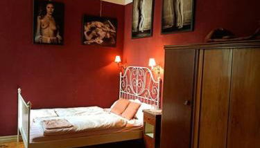 Schöneberg Holiday Flat & Art Gallery - Foto 2, wardrobe