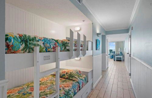 Pelican Beach Resort Top 20th Floor Condos with Ocean View - Foto 14