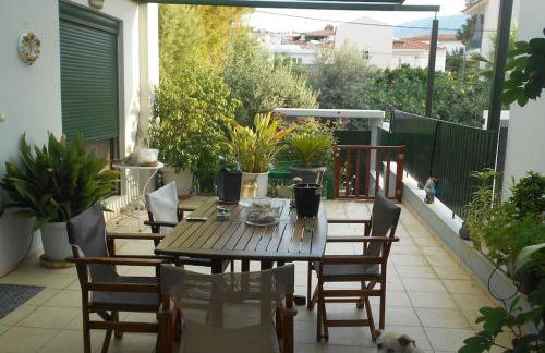 Pela's studio 10 minutes from the Athens airport - Foto 1