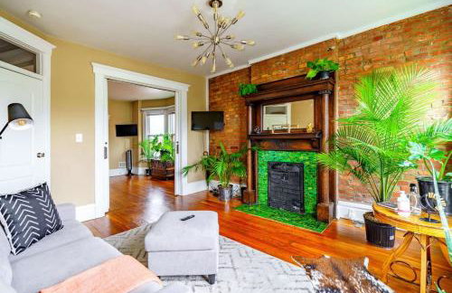 Jungle Book by Jungle House Walkable to High Street Downtown & Short North Near Nationwide Arena OSU & Convention Center Free Parking 5 800 Reviews - Foto 8