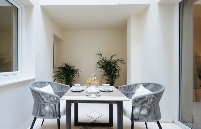 Luxurious Apartment with Patio and Pool - Foto 19