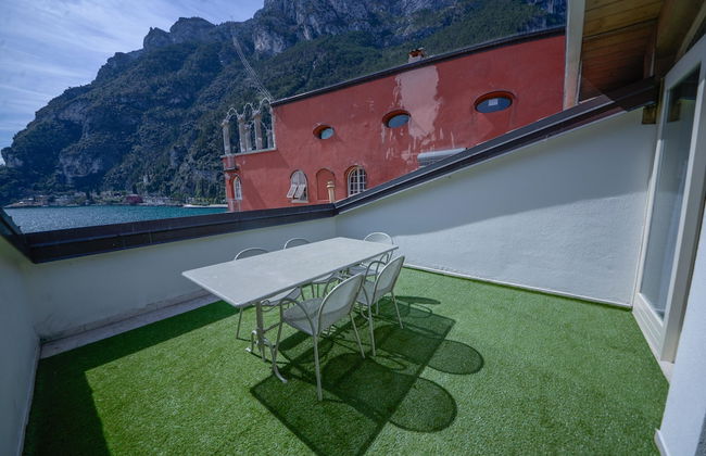 Queen of the Lake - Foto 46