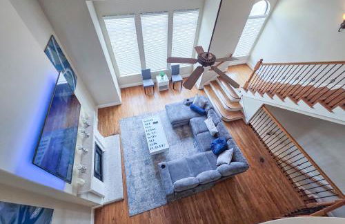 Artsy 3-Story Townhouse Near the Galleria Area! - Foto 5