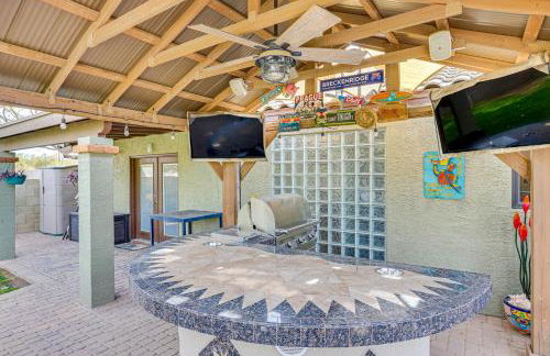 Horsey Hideaway Ranch House in Cave Creek! - Photo 2