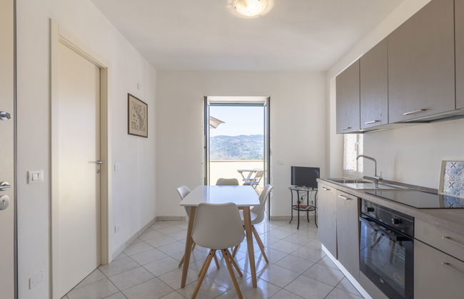 1 bedroom Apartment in San Bartolomeo al Mare with terrace - Photo 12