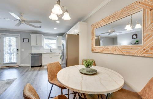 Walk to Main St and River Downtown Helen Condo - Foto 10