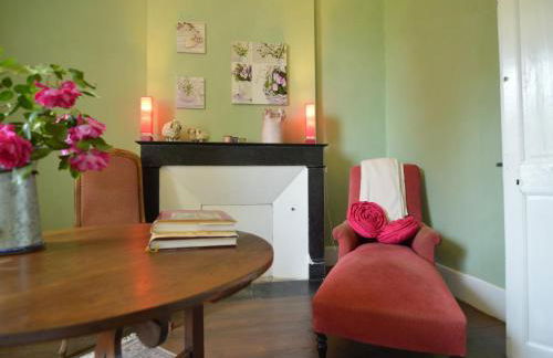 Mansion in Champvert with Pond View Terrace - Foto 12