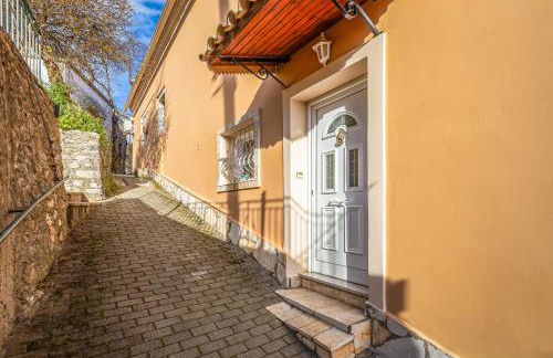 San Elias House - Photo 15