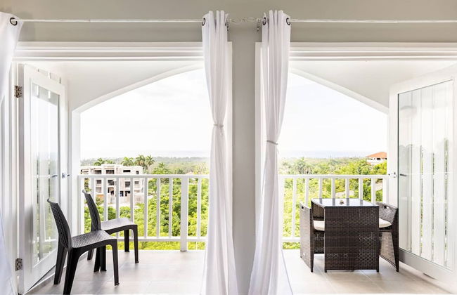 Charming Sea View Town House Chef Driver Optional - Photo 11