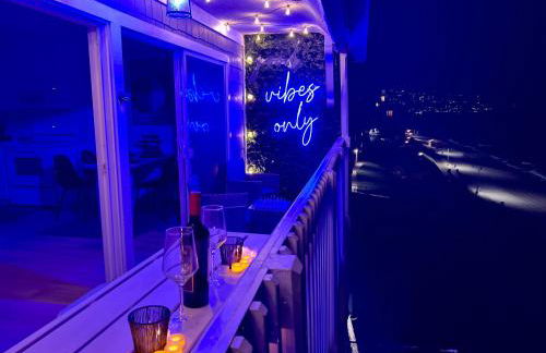 Oceanfront 2BR 2BA with Stunning View 333 - Foto 4