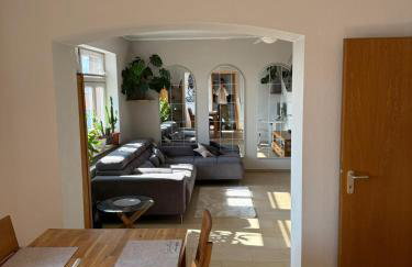 Stilvolle Wohnung mit Parkplatz - Foto 8