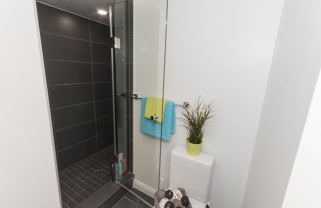 QuickStay - Yorkville's Finest (Yonge & Bloor) - Photo 13