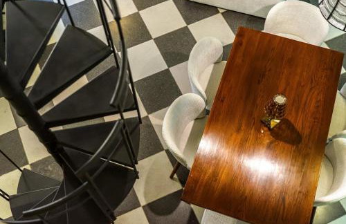 A Majestic Oasis in Keramikos, the Heart of Athens - Foto 58