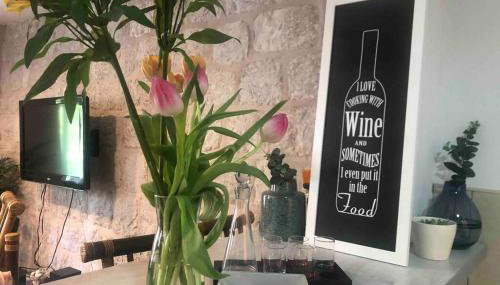 SECRET PARADISE-Holiday home with hot tub and BBQ - Foto 5