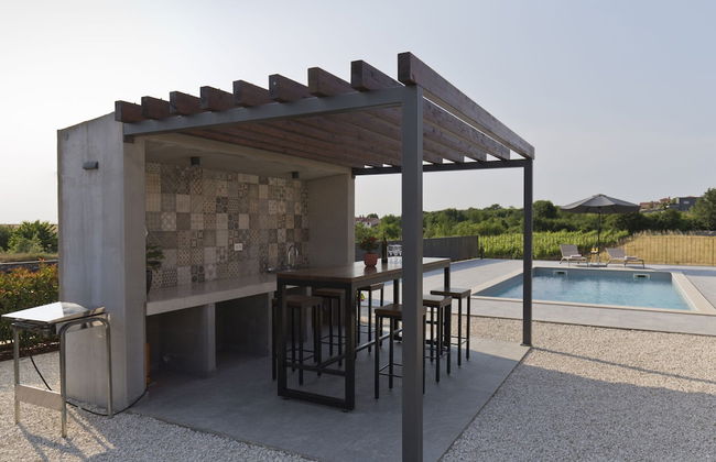 Villa in Kanfanar With Swimming Pool - Foto 16