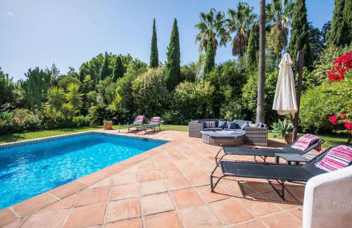 Impressive VILLA Dazura in Valtocado MIJAS - Photo 1