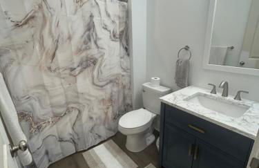 NEW 3 bedroom - Thoroughbred Farm & Lake Views! - Foto 20