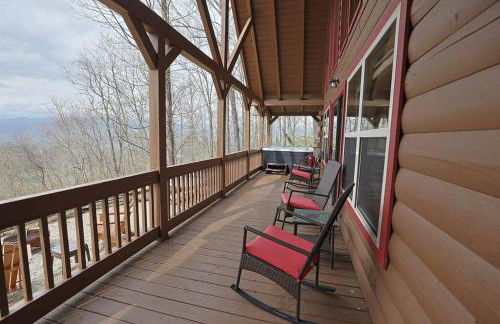Red Roof-Cozy Cabin with Great Views, Hot Tub and near Bryson City - Foto 33