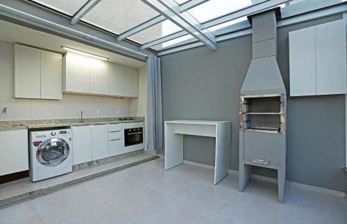 Cobertura Duplex no Campeche Florianópolis, 2 quartos com ar-condicionado, 3 banheiros, WiFi 1Gb, Cozinha completa, Estacionamento, Amplo terraço coberto com churrasqueira - Foto 23