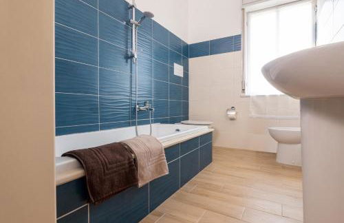 Butterfly House - Photo 37