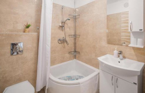 Awesome Home In Zminj - Foto 26