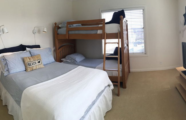 2 Bedroom Townhome 2 Mins. to the Beach - Foto 3