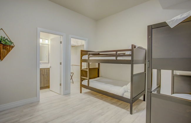 Modern Rooftop Patio New-build Townhome in COS - Foto 9