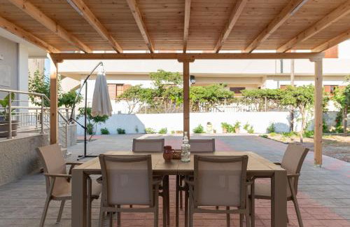 Aelia Seafront 2 Bdr Villa by Hospi Living - Foto 42