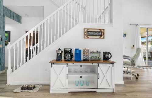 Beautiful 5BR 4 baths Themed home near Disney and Universal, Private Pool, Gameroom, baby Crib and more - Foto 4