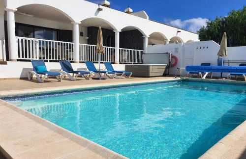 Villa Alberto Private Heated Pool, Jacuzzi, Sea Views - Foto 1