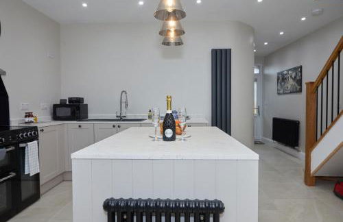 No32 Carmarthen Road - Photo 2