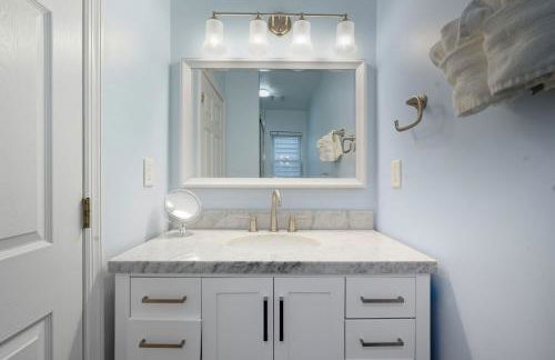 Sea Bright Gem Steps to Beach and Parking home - Foto 20