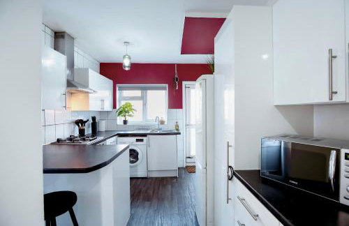 Perfect Booking 4 Bed Home in Leytonstone - Foto 4