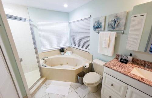 Skyline Breeze - Jensen Beach Family Getaway - Foto 29