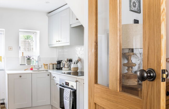 Windsor Cottage-Bolthole in heart of CN - Foto 9