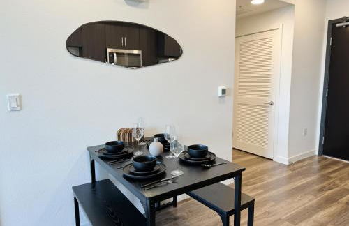 Modern 1BR Apartment with Pool, Hot Tub and Gym Access 10mins to Universal Studios - Foto 38