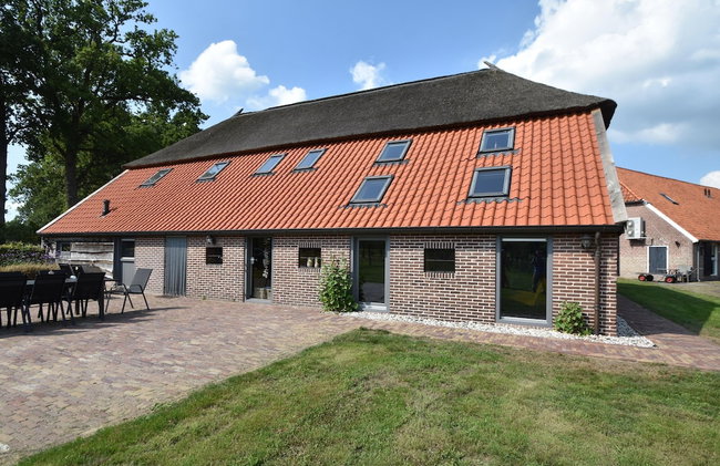 Holiday Home in Reest Valley Near Forest & Pond - Foto 1