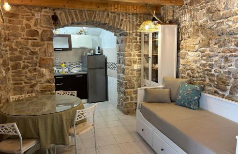 Gorgeous Home In Donje Selo - Photo 4