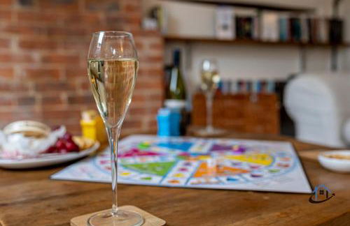 The Old Plough, mix of 1 bed and 3 bed units, rustic charm, super king bed or twins, en-suite, secure parking - Foto 41