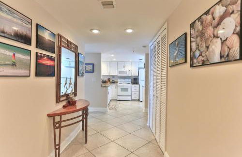 Destin Towers 143- Beach Front 2BR - Foto 4
