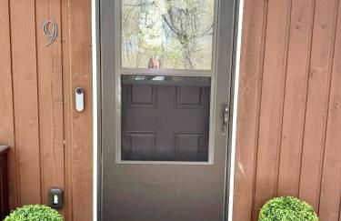 The Canopy 4BR Forest Escape Spa, Sip, and Unwind - Foto 36