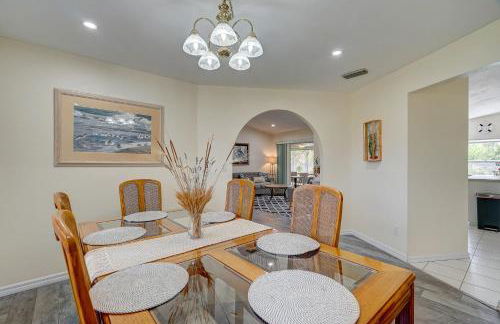 Coastal Family Home with Game Room in St James City! - Foto 16