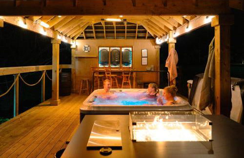 Luxury Escape with Hot Tub in County Antrim - Foto 2