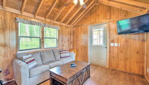 Welcoming Home Unit 6, On-Site River Access! - Foto 5