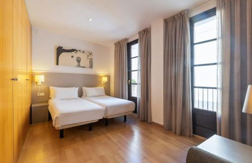 Aspasios Plaza Real Apartments - Foto 26